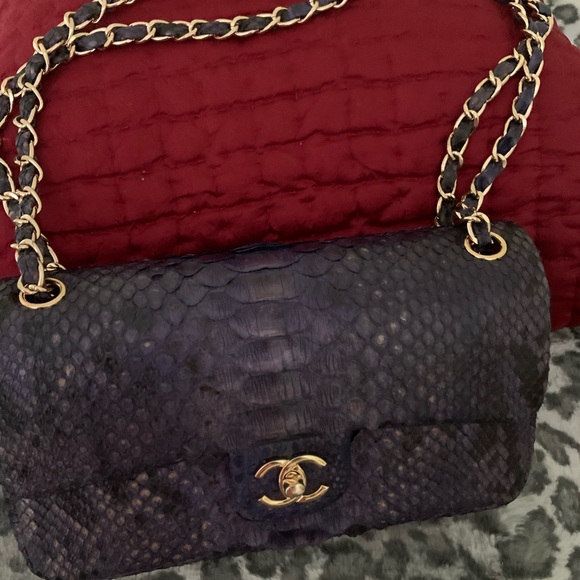 chanel snake bag